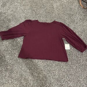 NWT a.n.a red puff balloon 3/4 sleeve pleasant shirt M